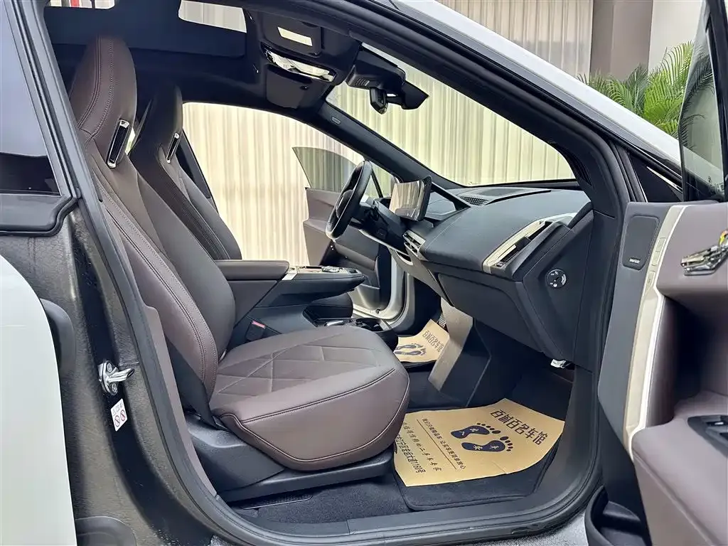 BMW iX 2023 из CN, фото 2