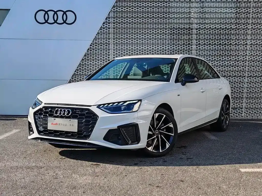 Audi A4L 2023 из CN, фото 1