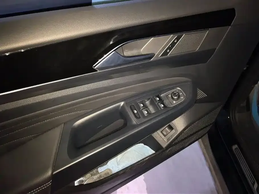 Volkswagen Passat — фото 7