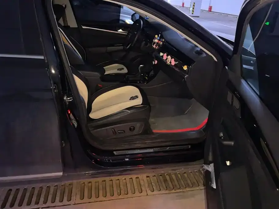 Volkswagen Passat — фото 4