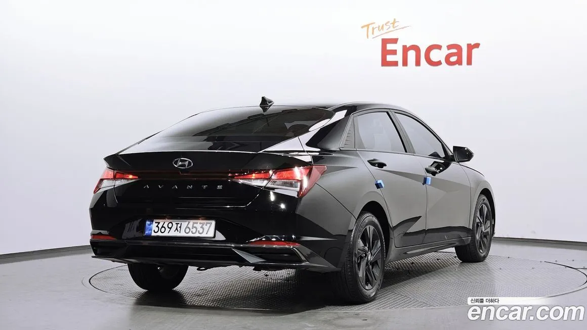 Hyundai AVANTE — фото 2