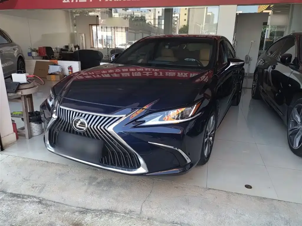 Lexus ES 2021 из CN, фото 1