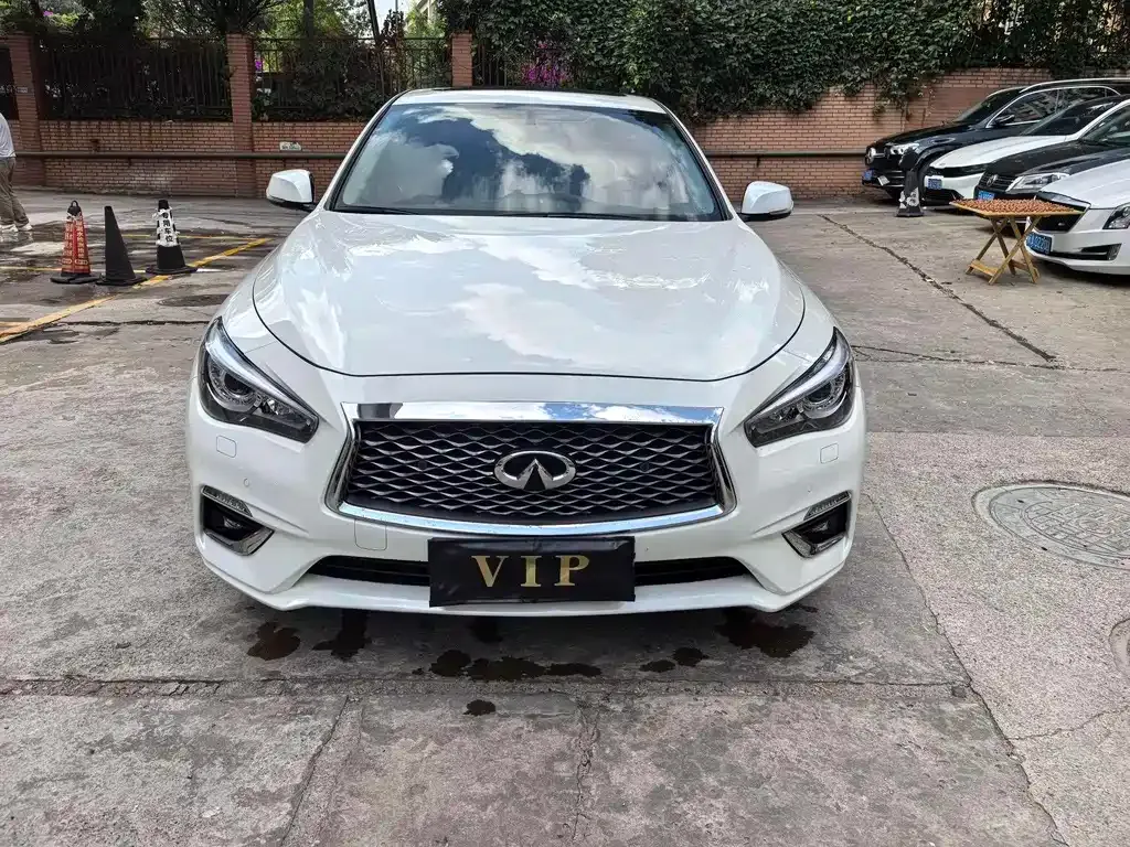 Infiniti Q50L 2022 из CN, фото 3