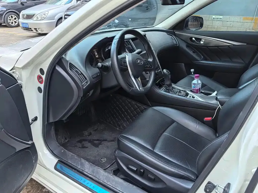 Infiniti Q50L 2022 из CN, фото 4