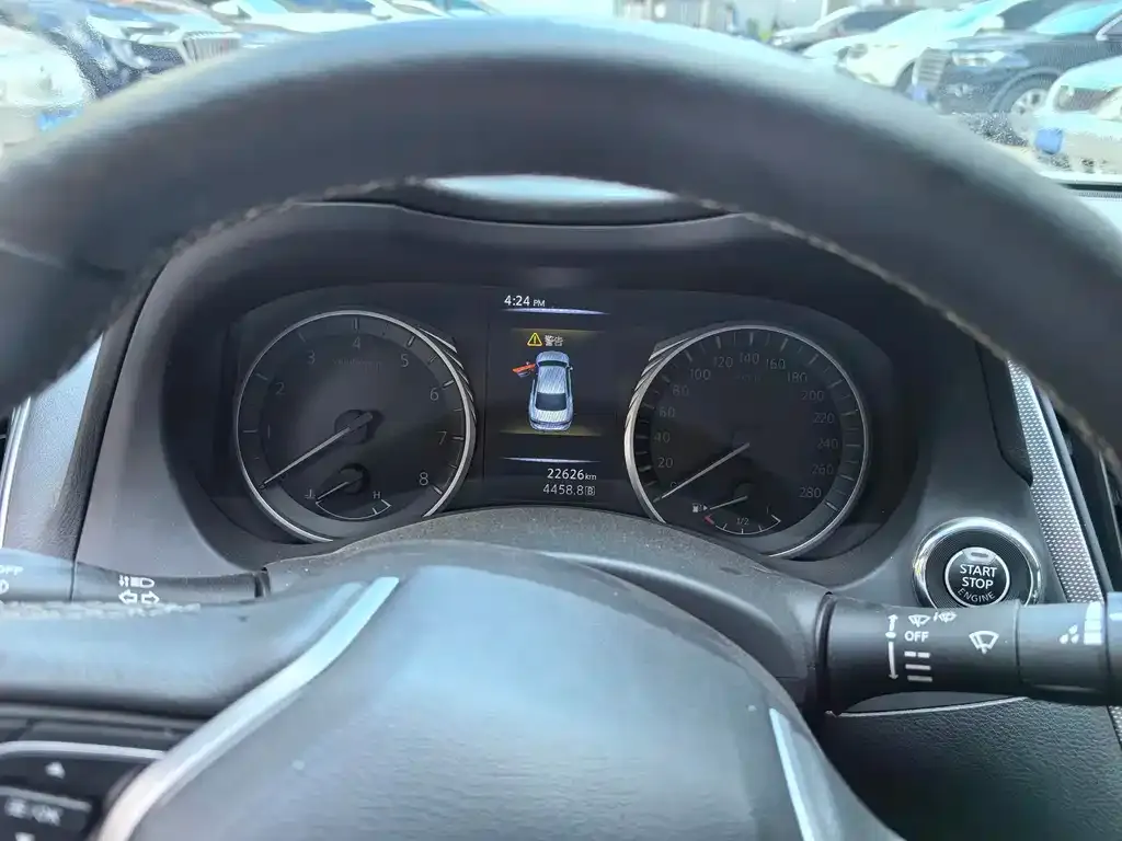 Infiniti Q50L 2022 из CN, фото 5