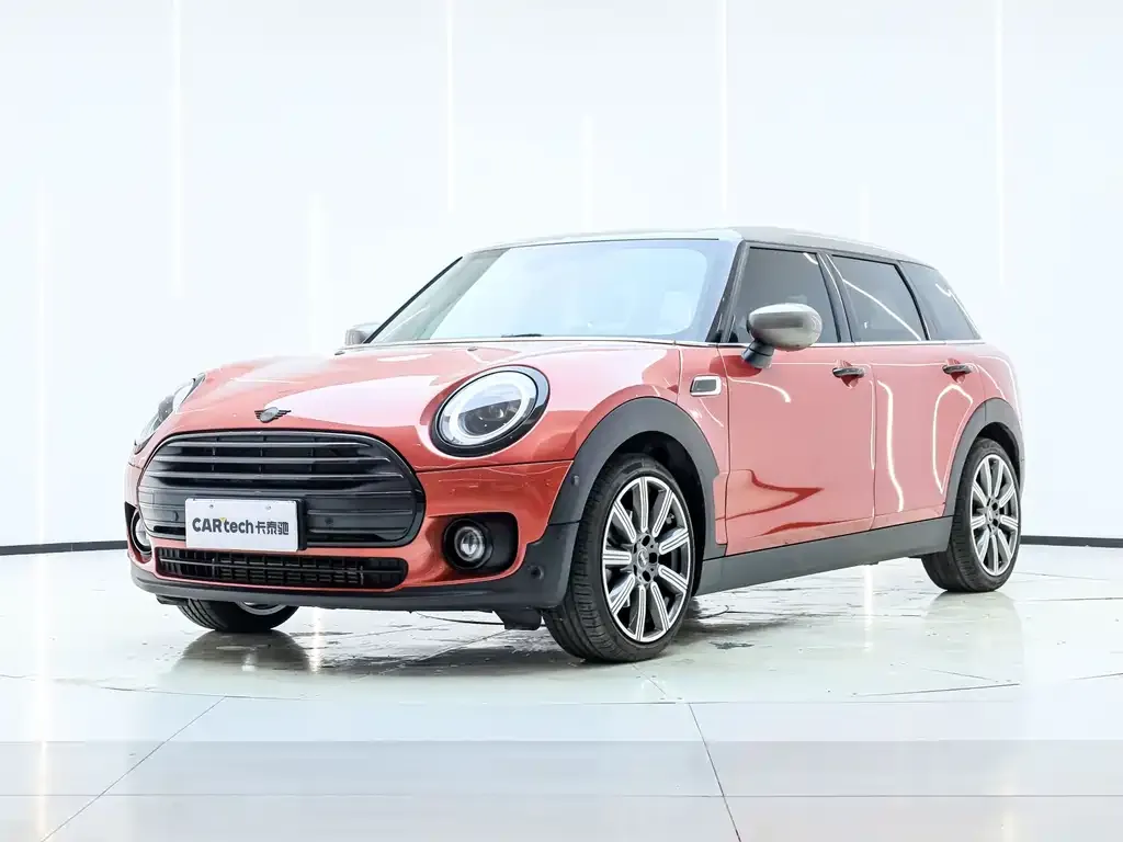 MINI Clubman — фото 1