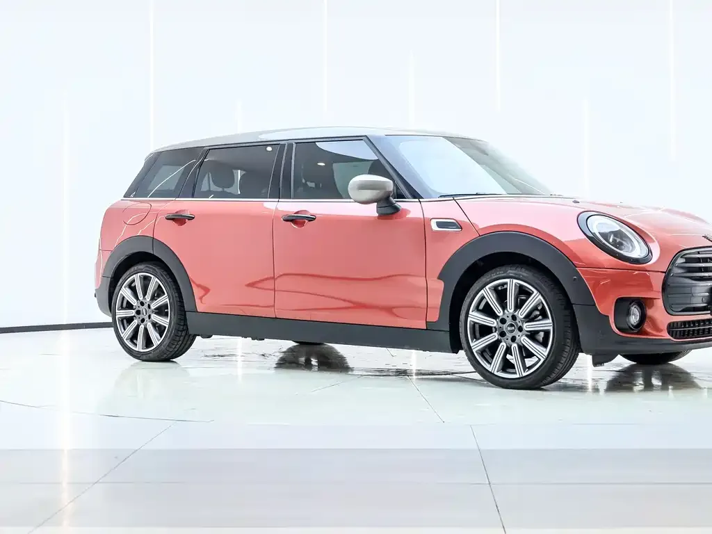 MINI Clubman — фото 6