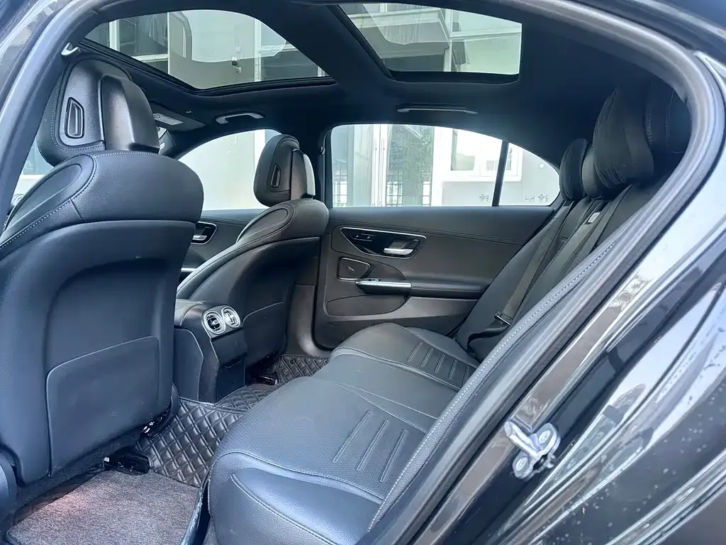 Mercedes-Benz C-Class 2024 из CN, фото 2