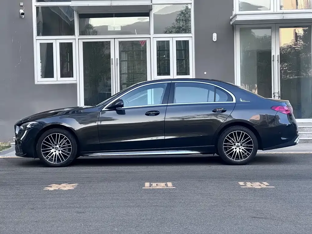 Mercedes-Benz C-Class 2024 из CN, фото 8