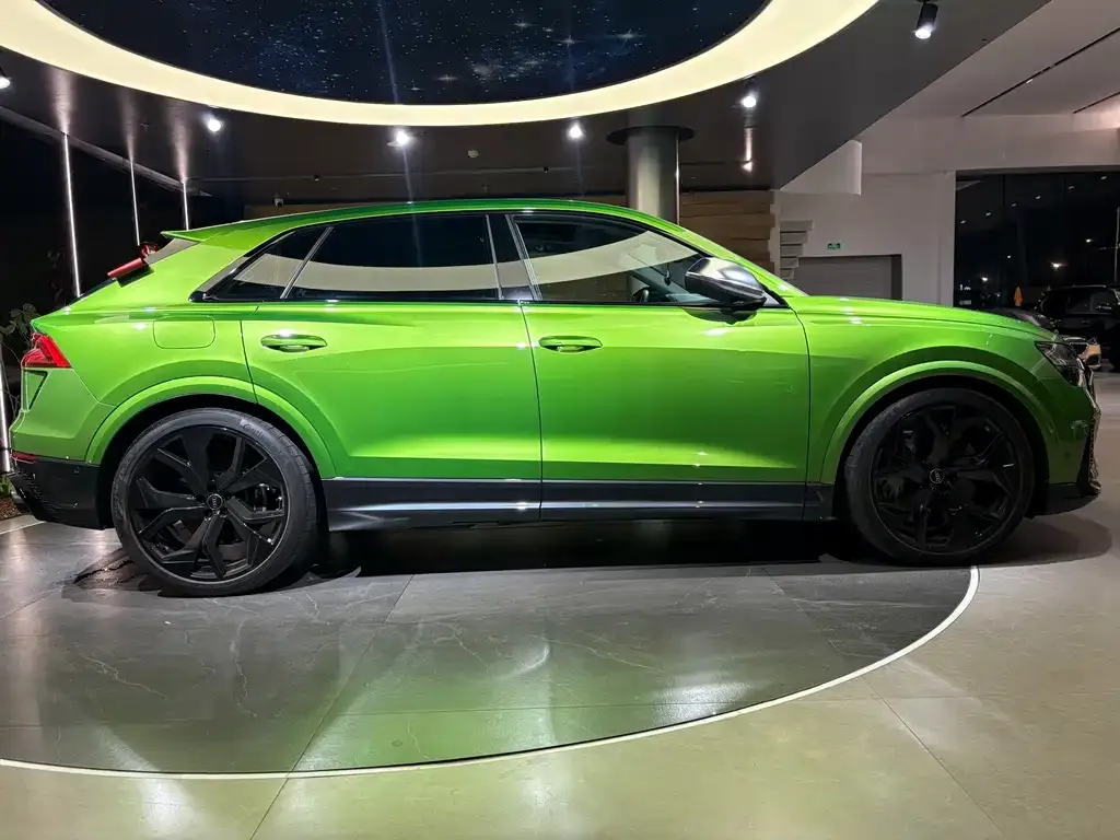 Audi RS Q8 2022 из CN, фото 2
