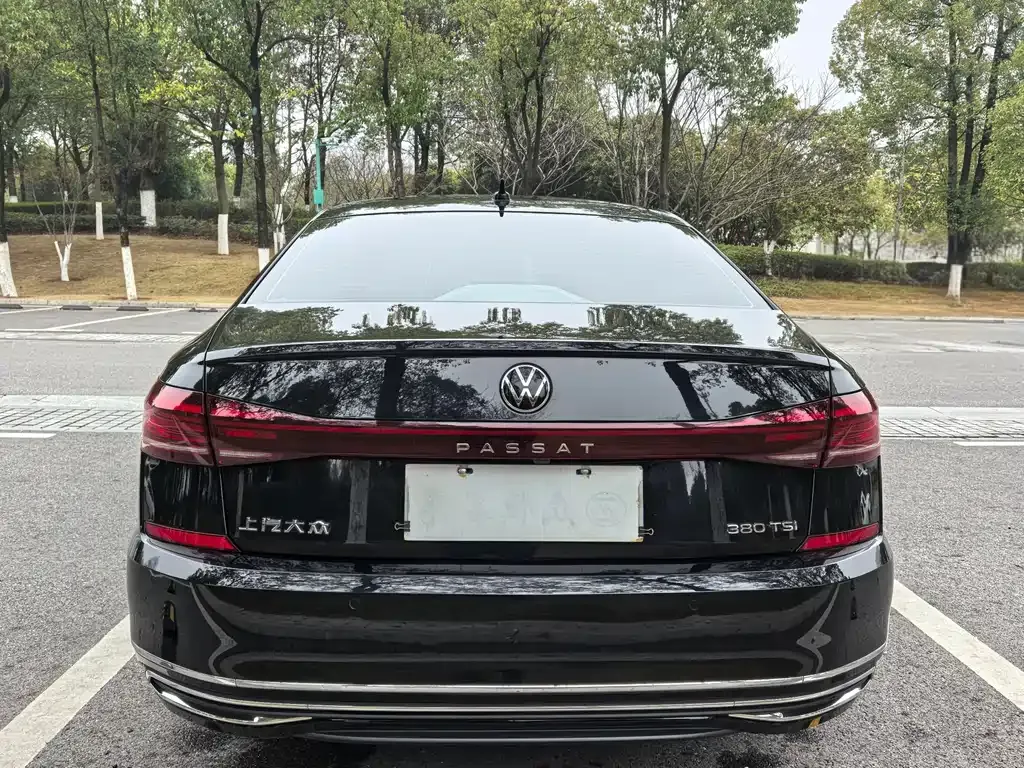 Volkswagen Passat 2024 из CN, фото 5