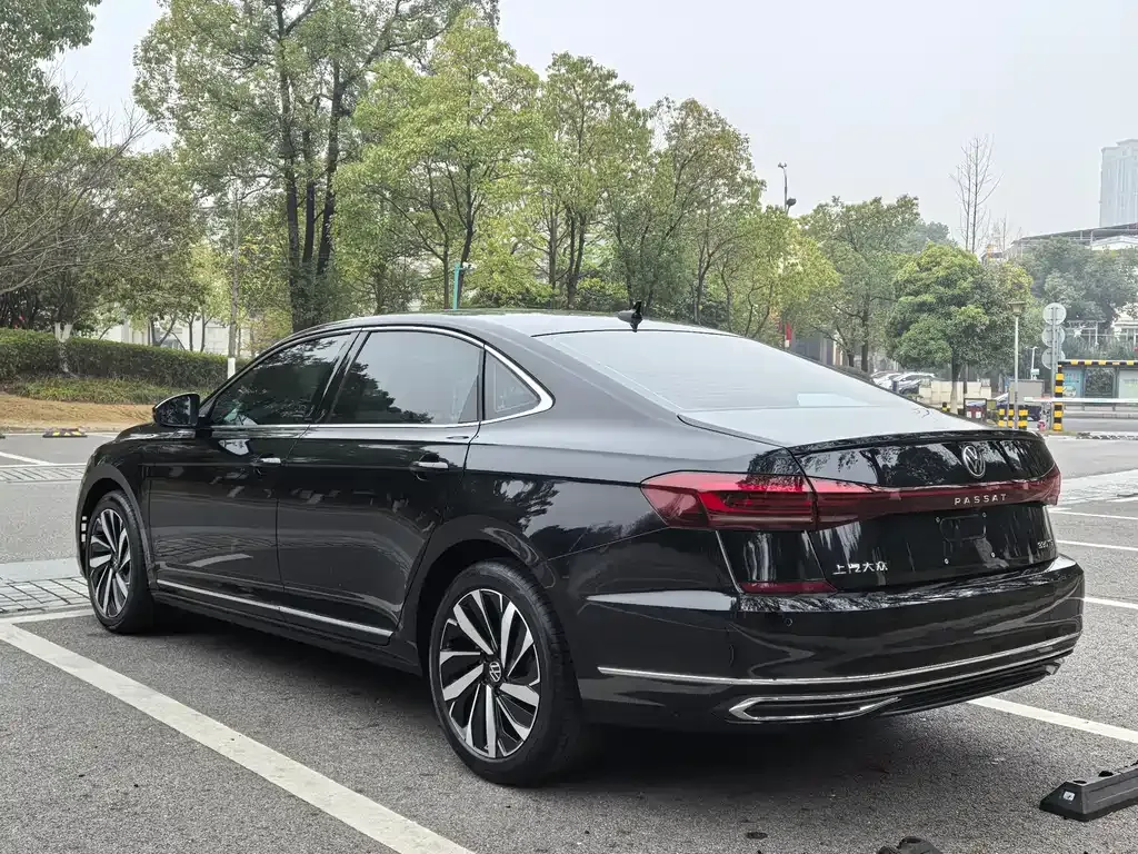Volkswagen Passat 2024 из CN, фото 9