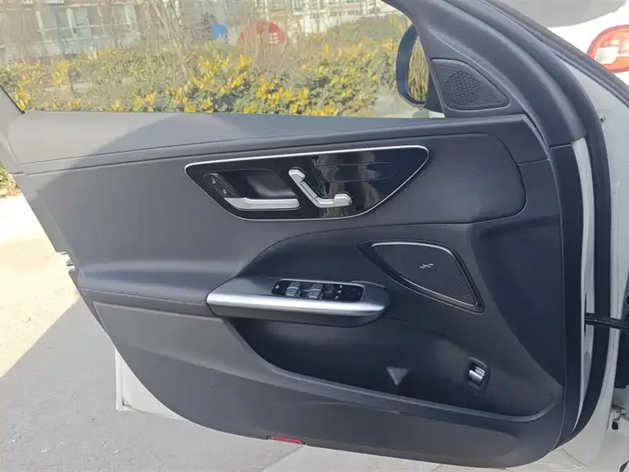 Mercedes-Benz C-Class 2024 из CN, фото 4