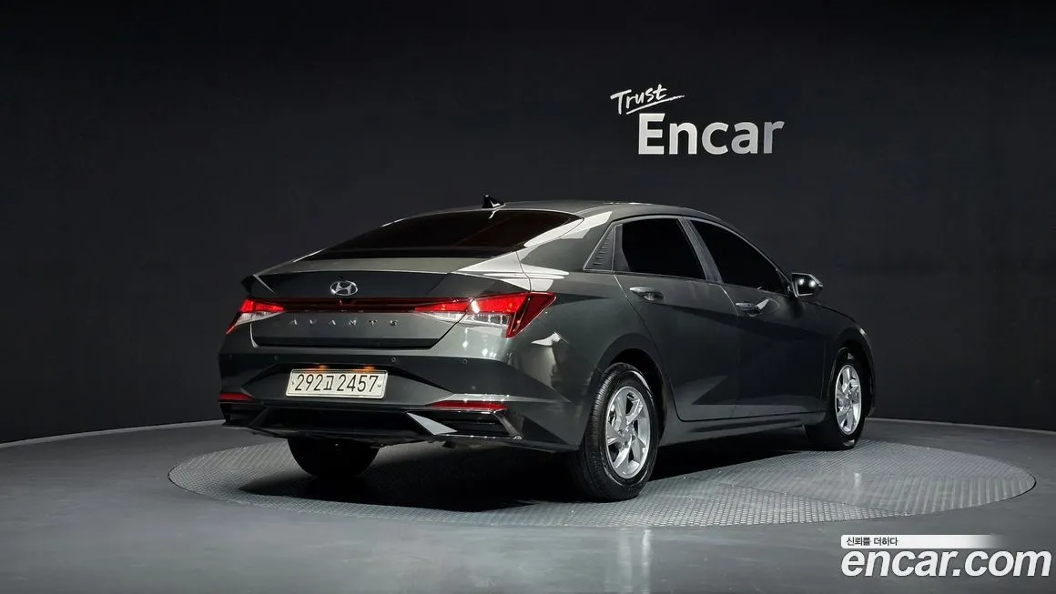 Hyundai AVANTE — фото 3