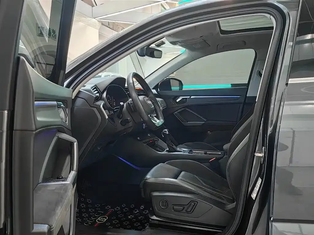 Audi Q3 Sportback 2021 из CN, фото 5