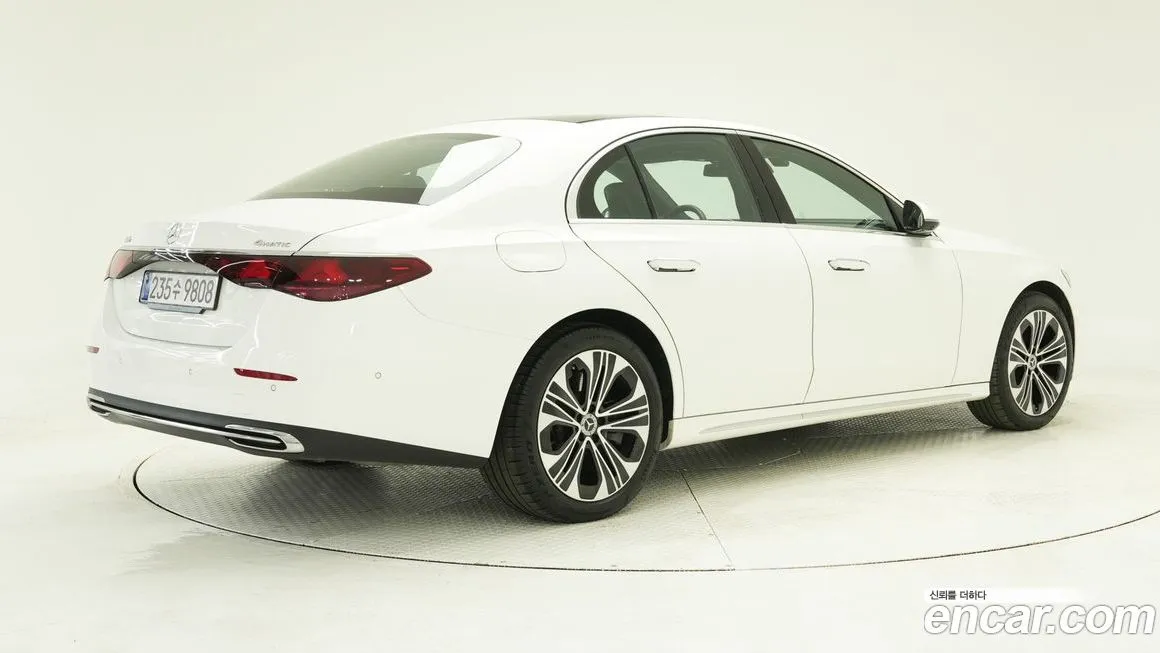 Mercedes-Benz E-Class 2025 из KR, фото 3