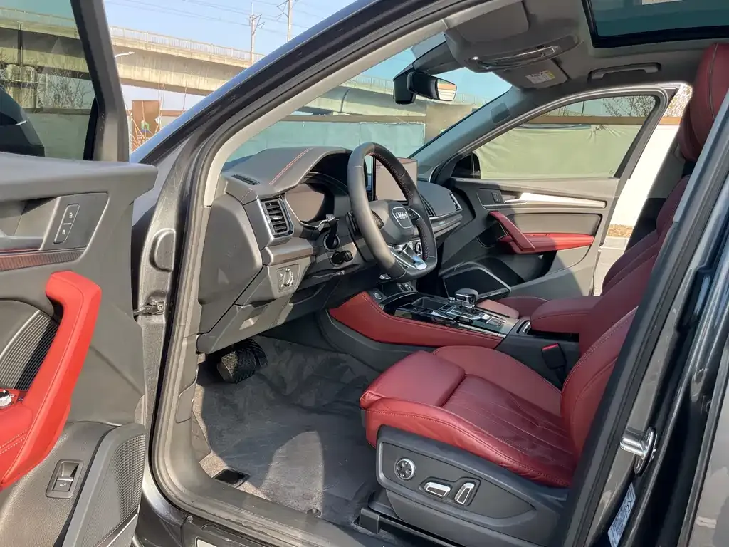 Audi Q5L 2021 из CN, фото 10