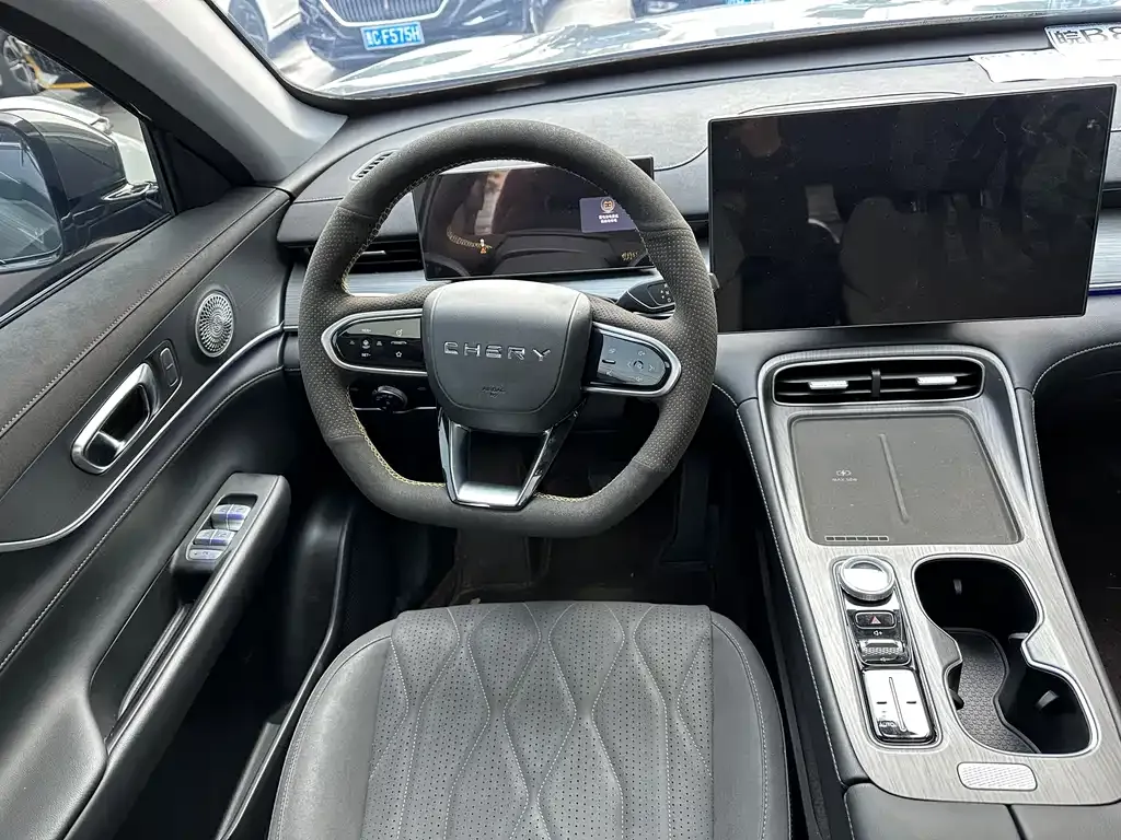 Chery Tiggo 8 PLUS — фото 8