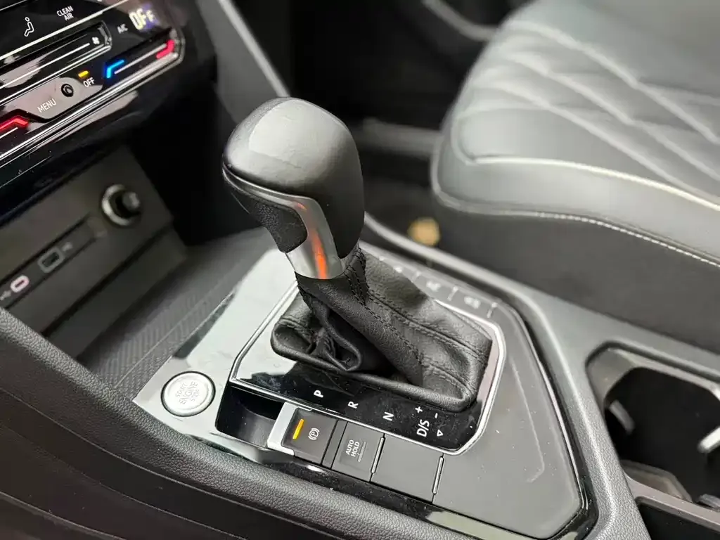 Volkswagen Tiguan L 2023 из CN, фото 5