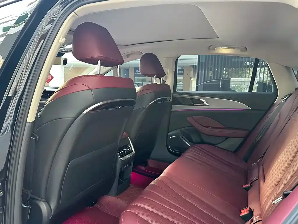 Hongqi H5 2023 из CN, фото 2
