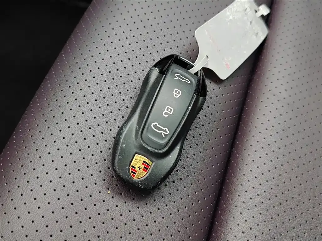 Porsche Macan EV 2025 из CN, фото 10