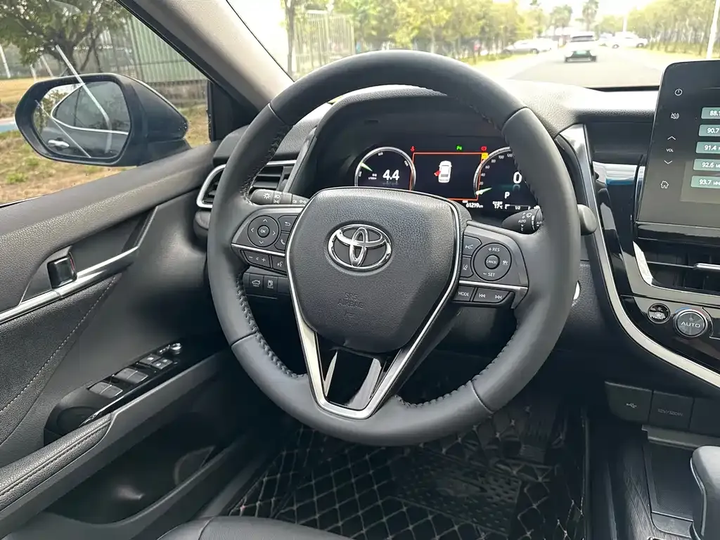 Toyota Camry 2022 из CN, фото 9