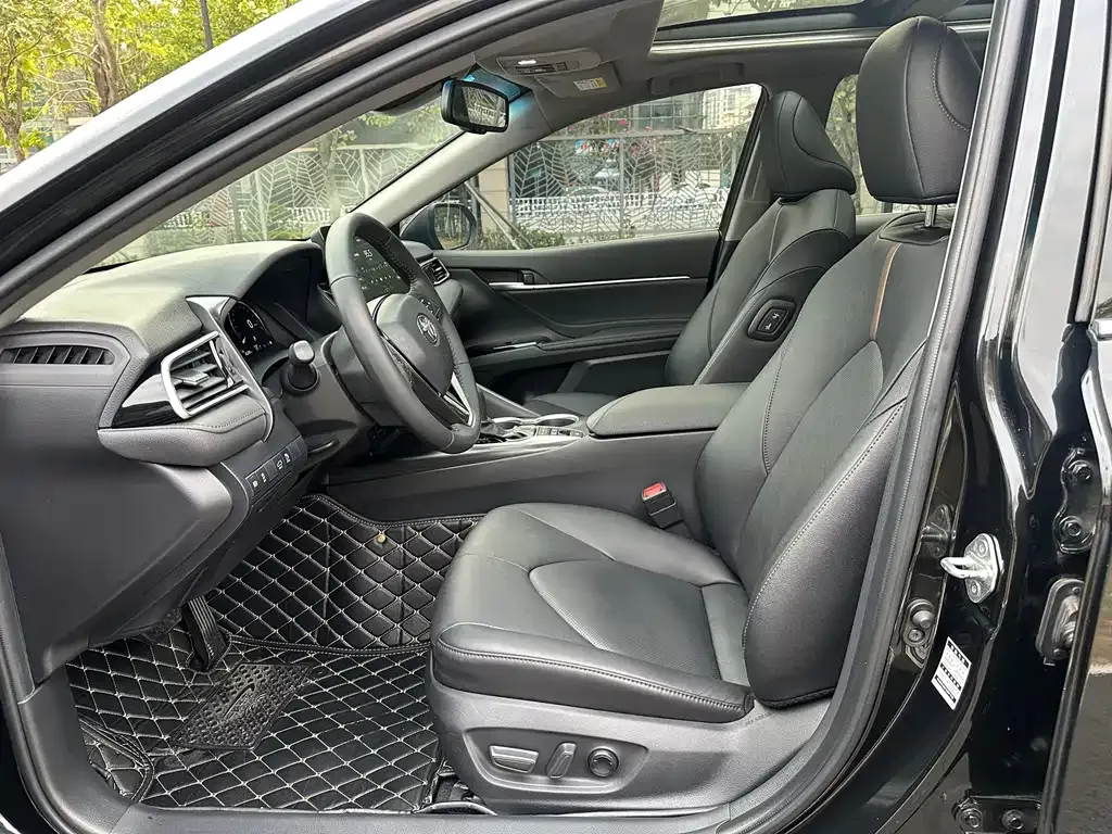 Toyota Camry 2022 из CN, фото 4