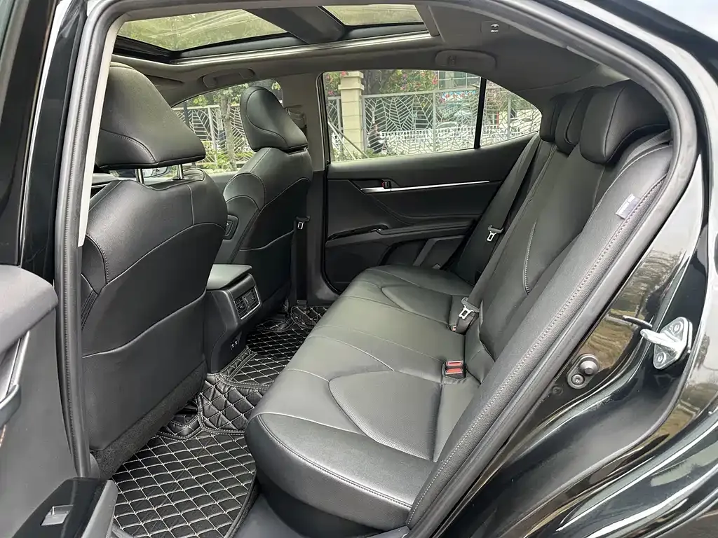 Toyota Camry 2022 из CN, фото 8
