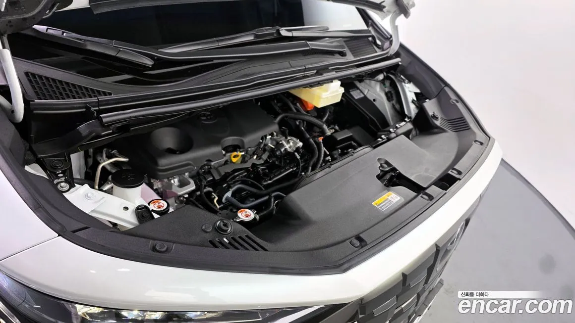 Toyota Alphard — фото 8