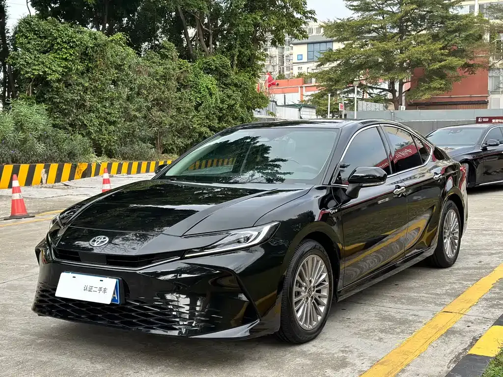 Toyota Camry 2025 из CN, фото 1