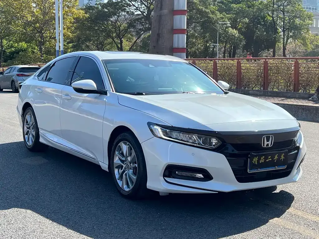 Honda Accord — фото 4