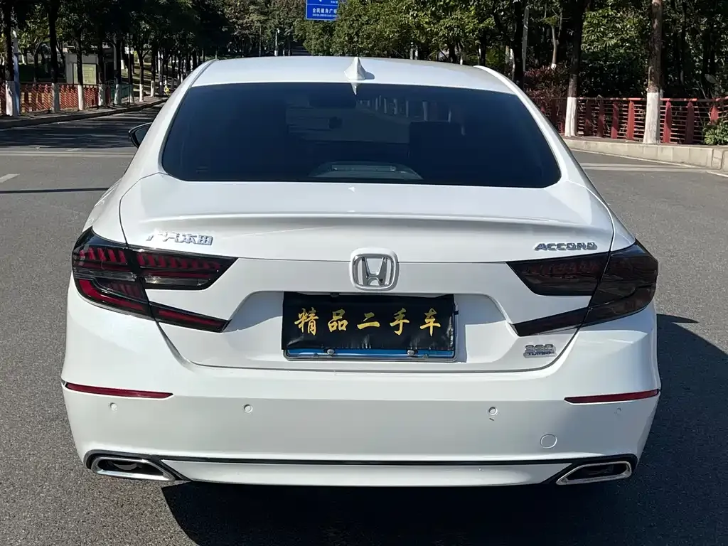 Honda Accord — фото 3