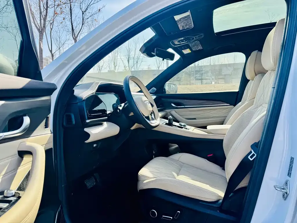 Geely Xingyue L 2025 из CN, фото 3