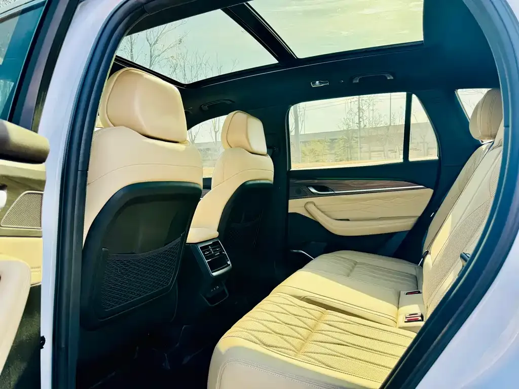 Geely Xingyue L 2025 из CN, фото 2