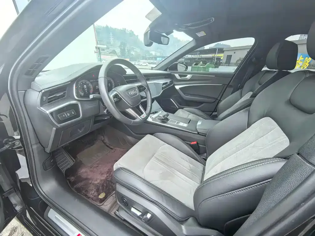Audi A6L 2024 из CN, фото 2
