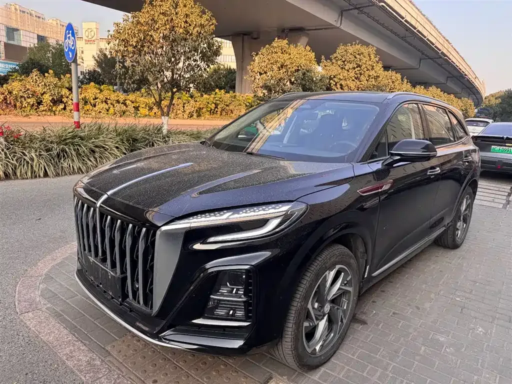 Hongqi HS3 PHEV 2024 из CN, фото 1