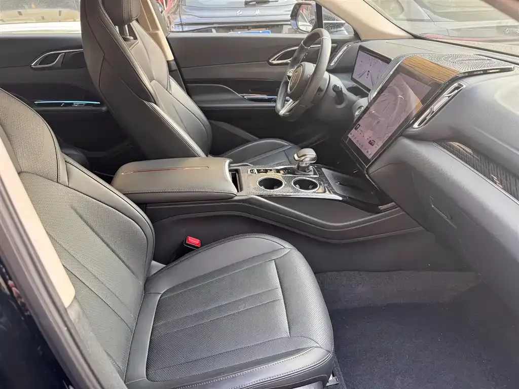 Hongqi HS3 PHEV 2024 из CN, фото 7