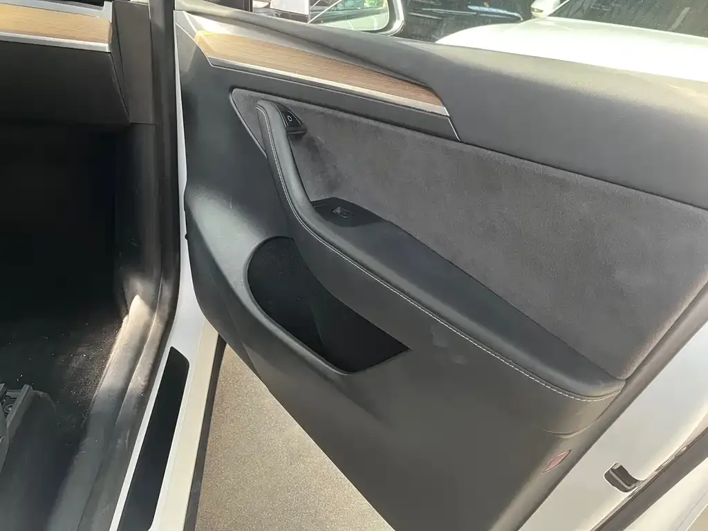 Tesla Model Y 2022 из CN, фото 10