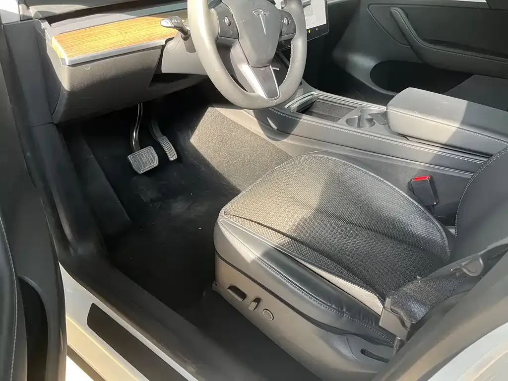 Tesla Model Y 2022 из CN, фото 5