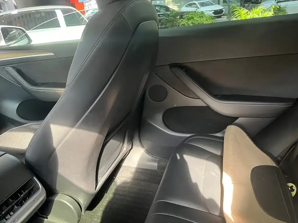 Tesla Model Y 2022 из CN, фото 9