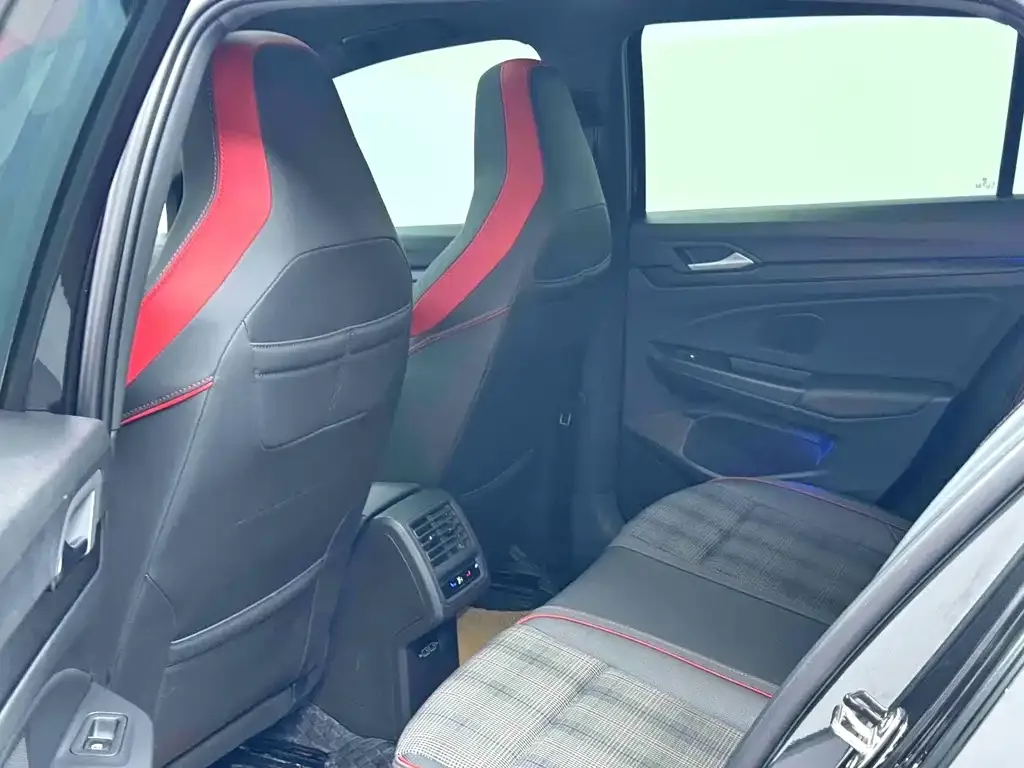 [object Object] Golf GTI 2024 из CN, фото 4