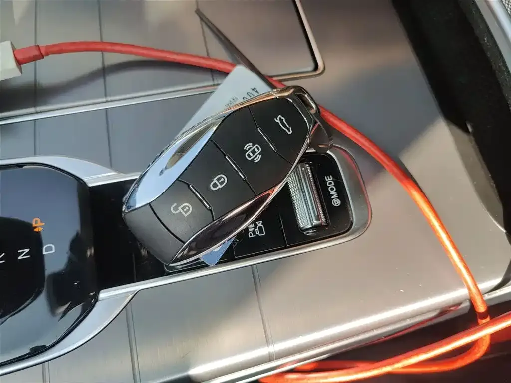 Hongqi HS7 PHEV 2024 из CN, фото 3