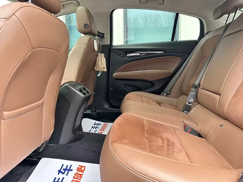 Buick Regal 2023 из CN, фото 2