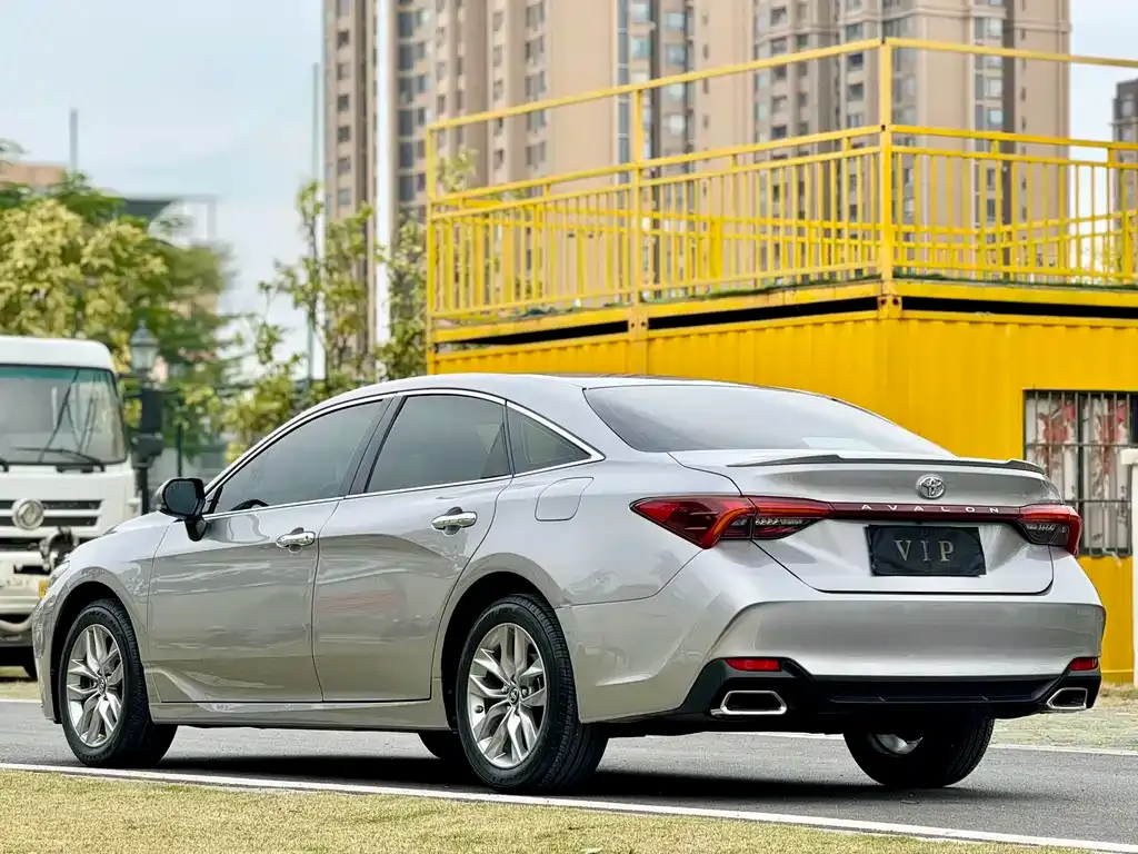 Toyota Avalon 2021 из CN, фото 10
