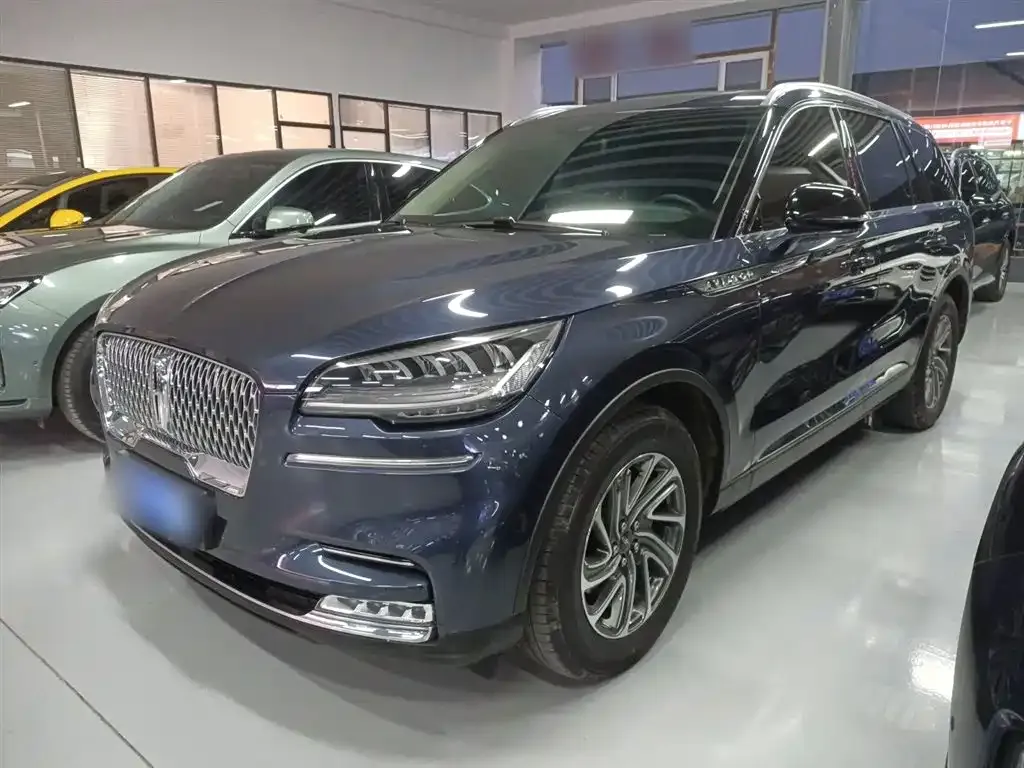 Lincoln Aviator 2024 из CN, фото 1