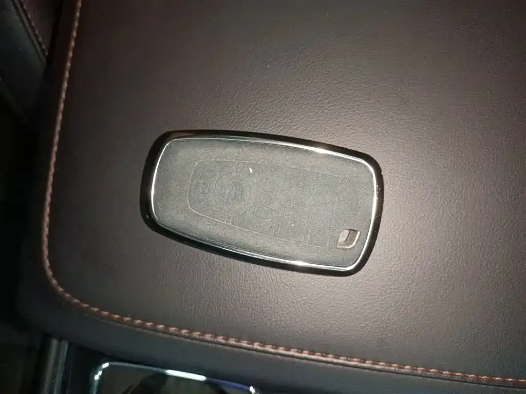 Lincoln Aviator 2024 из CN, фото 2