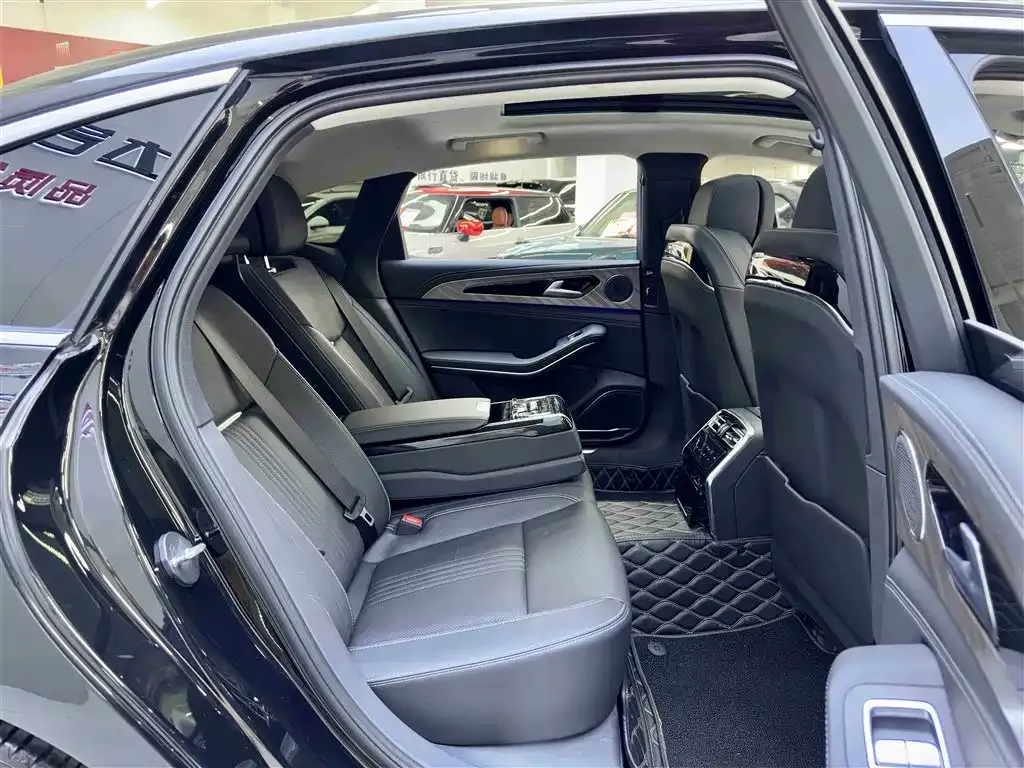 Hongqi H9 2021 из CN, фото 5