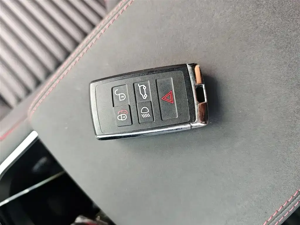 Land Rover Discovery Sport 2021 из CN, фото 2