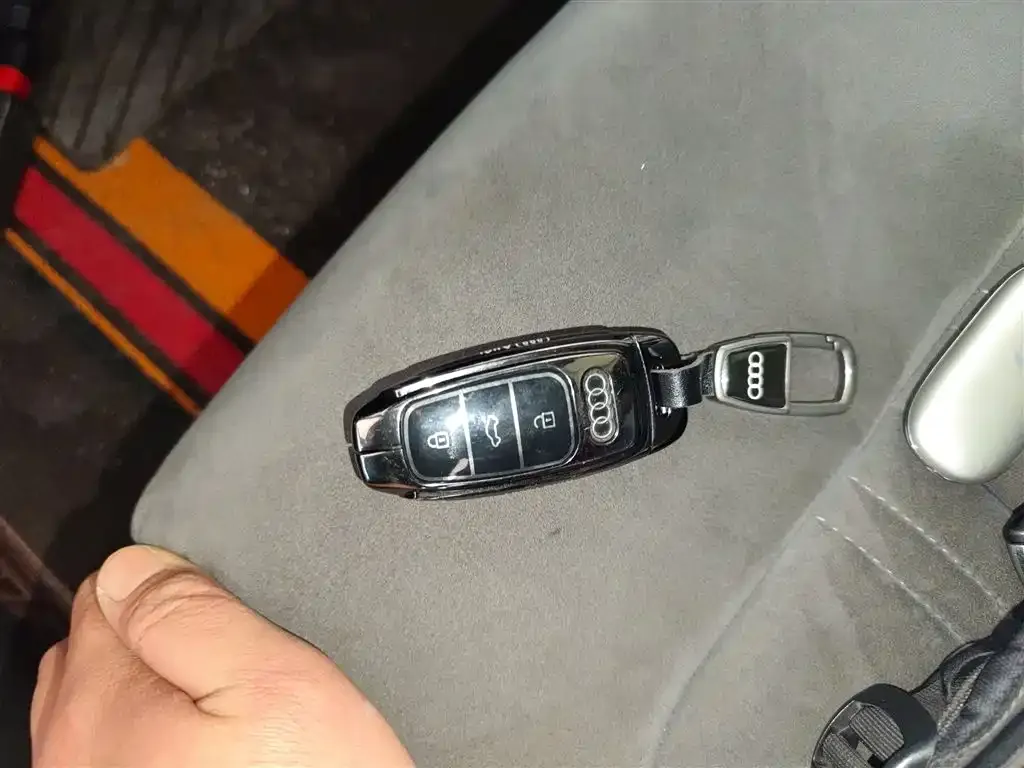 Audi A6L 2021 из CN, фото 3