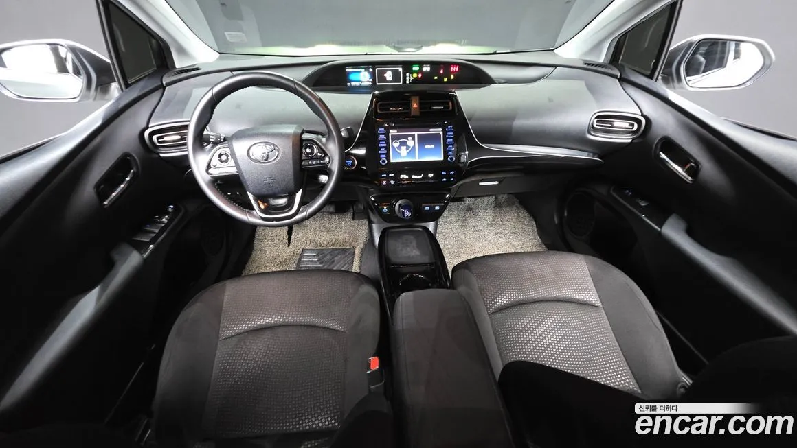 Toyota Prius 2021 из KR, фото 10